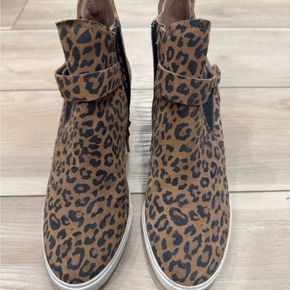 Paolo Leopard Print Sneakers